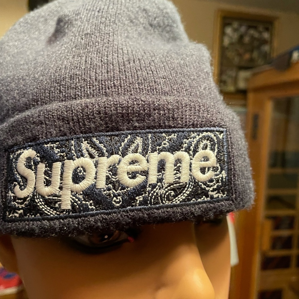 Supreme navy bandanna box logo beanie new era - Picture 4 of 9